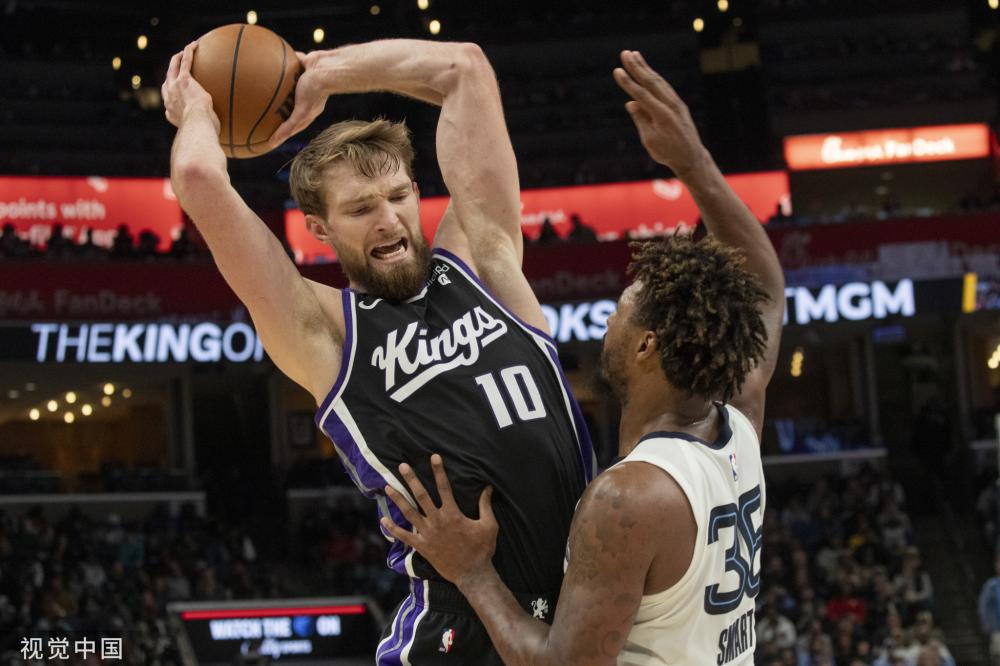 足球依旧在 足球依旧在