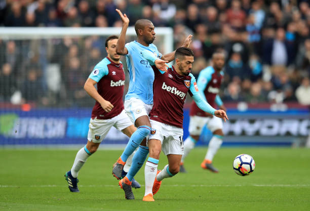 凭借他出色 凭借他出色